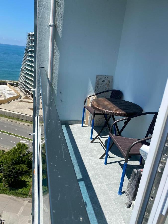 Апартаменты Елена Batumi Zewnętrze zdjęcie