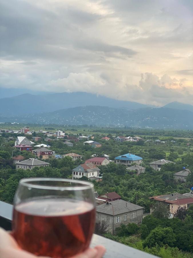 Апартаменты Елена Batumi Zewnętrze zdjęcie